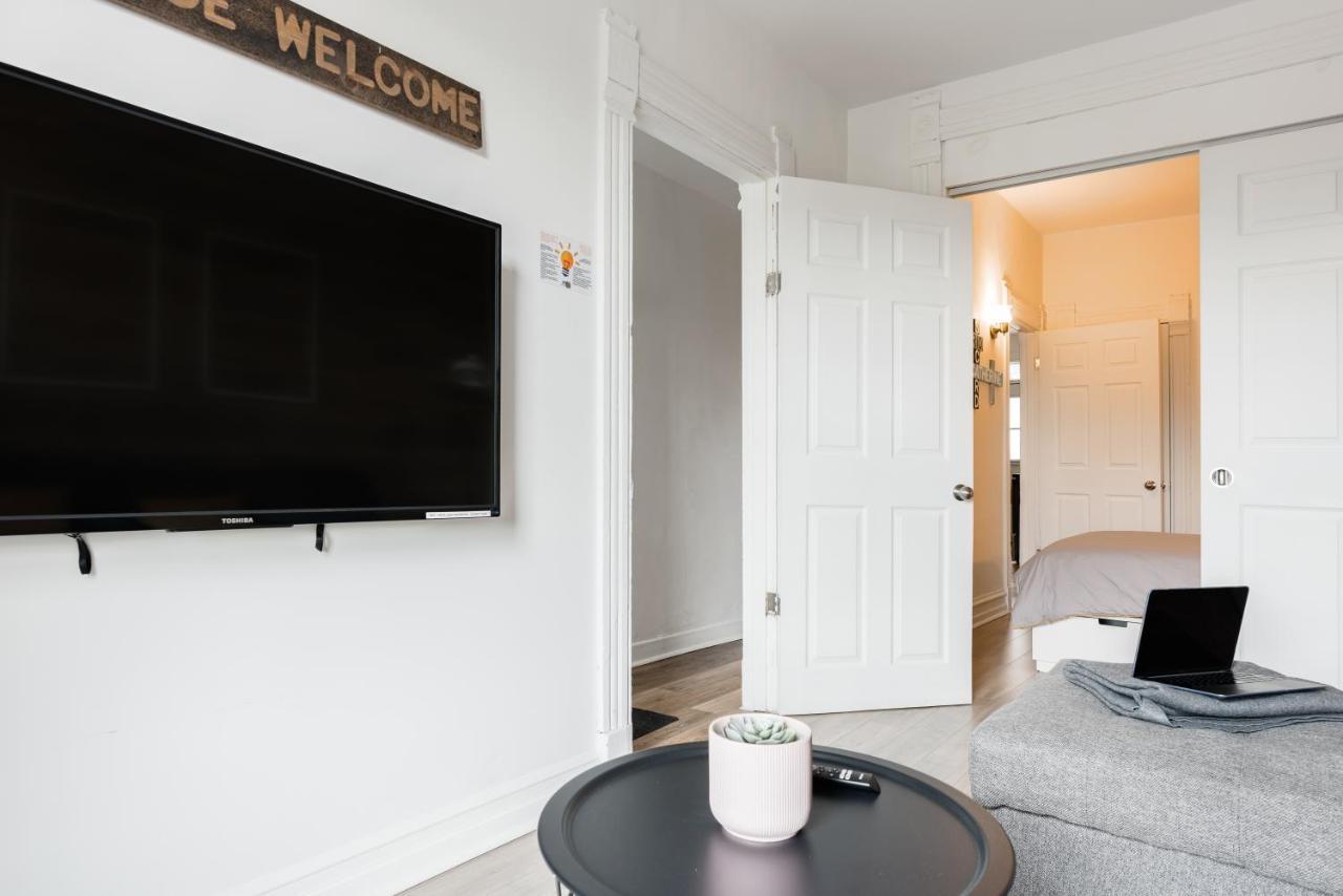 Apartments Near Montreal Olympic Park Phòng bức ảnh